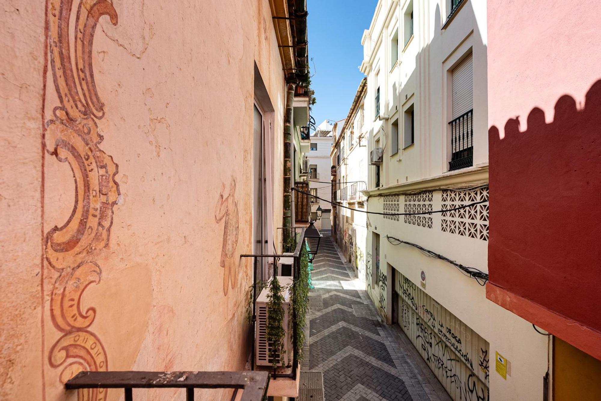 Urbanchicmalaga 2Bedroom Oasis In Historic Malaga Centre Exterior foto